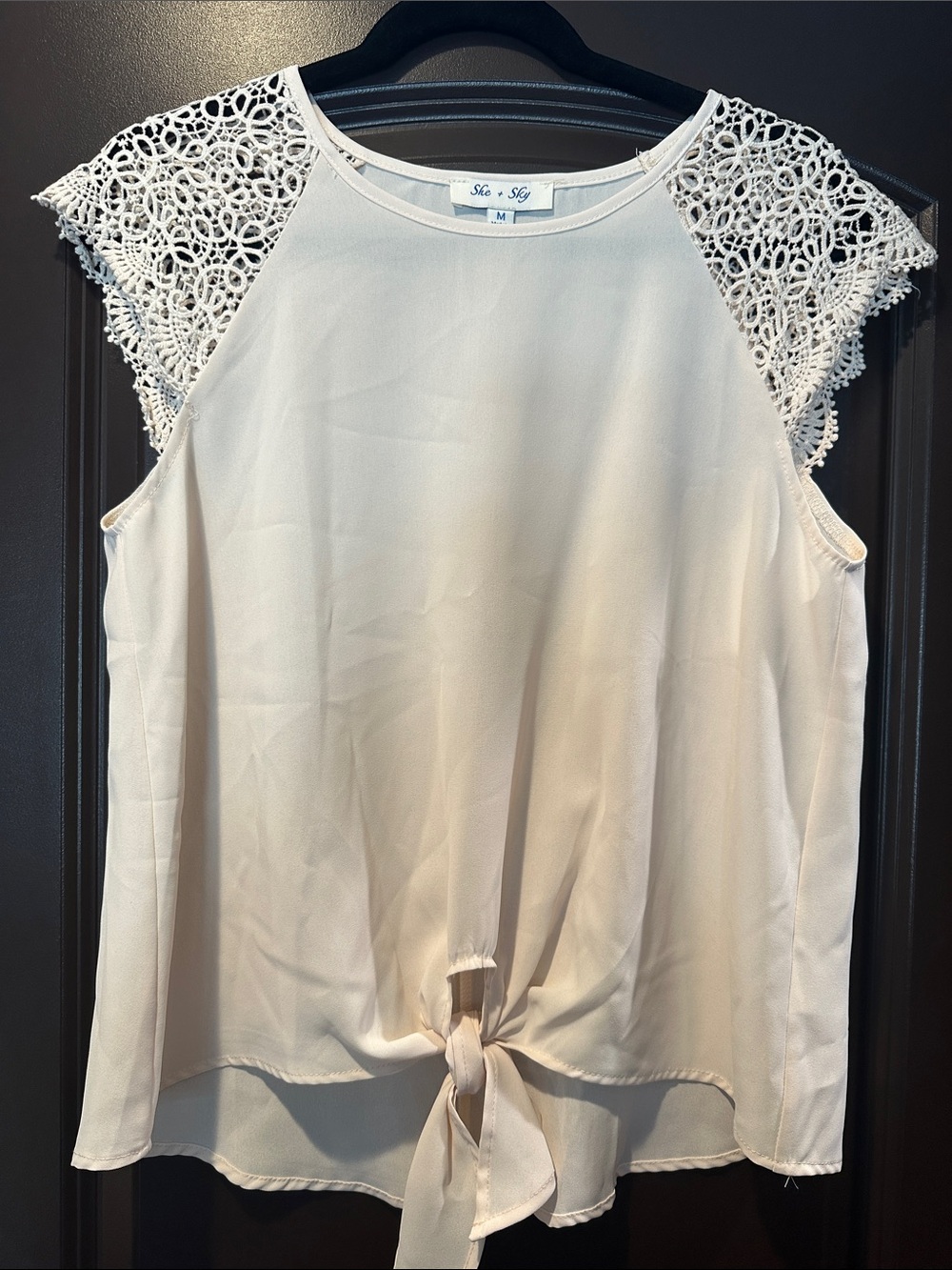 She + Sky Cream Crochet Cap-Sleeve Tie-Front Blouse